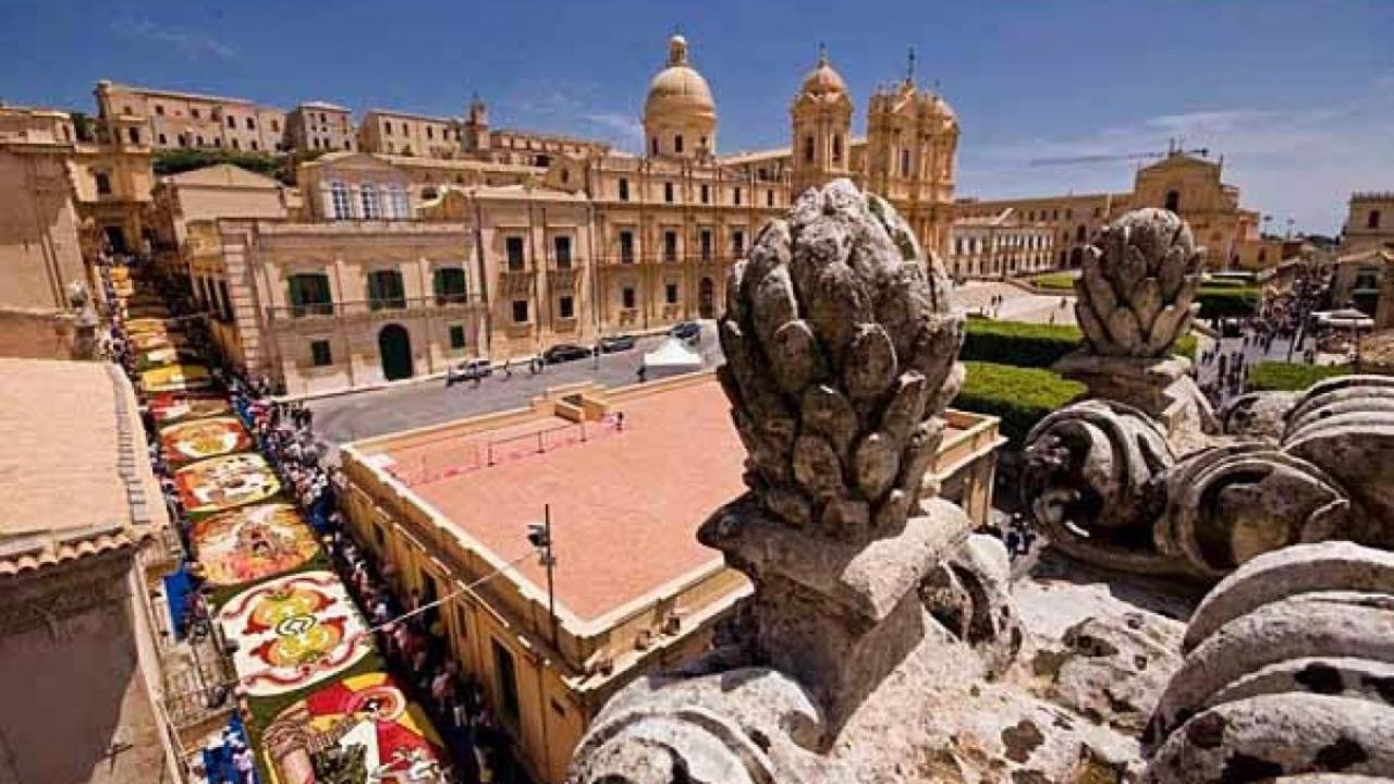 Il Sole Del Mediterraneo Noto Ngoại thất bức ảnh